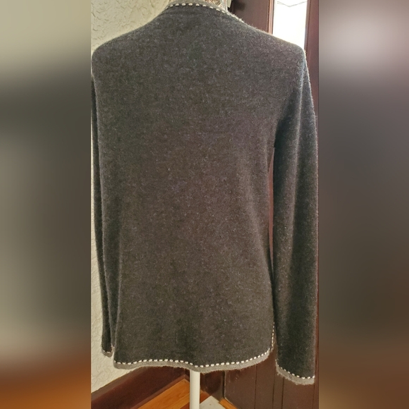 Neiman Marcus Cashmere Collection Cardigan 2 Shades of Grey - Picture 7 of 8